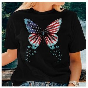 NWOT Port & Company "American Flag🇺🇲 Butterfly🦋 Graphic Tee" 💯% Cotton Sz XL